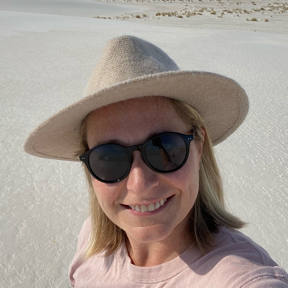 Meet your Posher, Ana